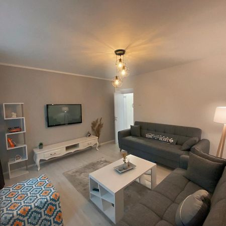 Hotspot Apartments - City Center بريشتاين المظهر الخارجي الصورة