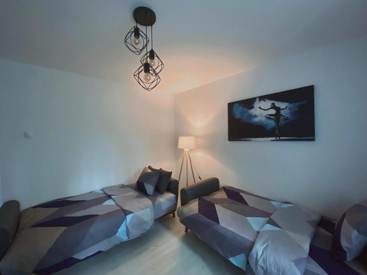 Hotspot Apartments - City Center بريشتاين المظهر الخارجي الصورة