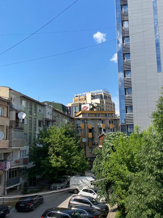 Hotspot Apartments - City Center بريشتاين المظهر الخارجي الصورة