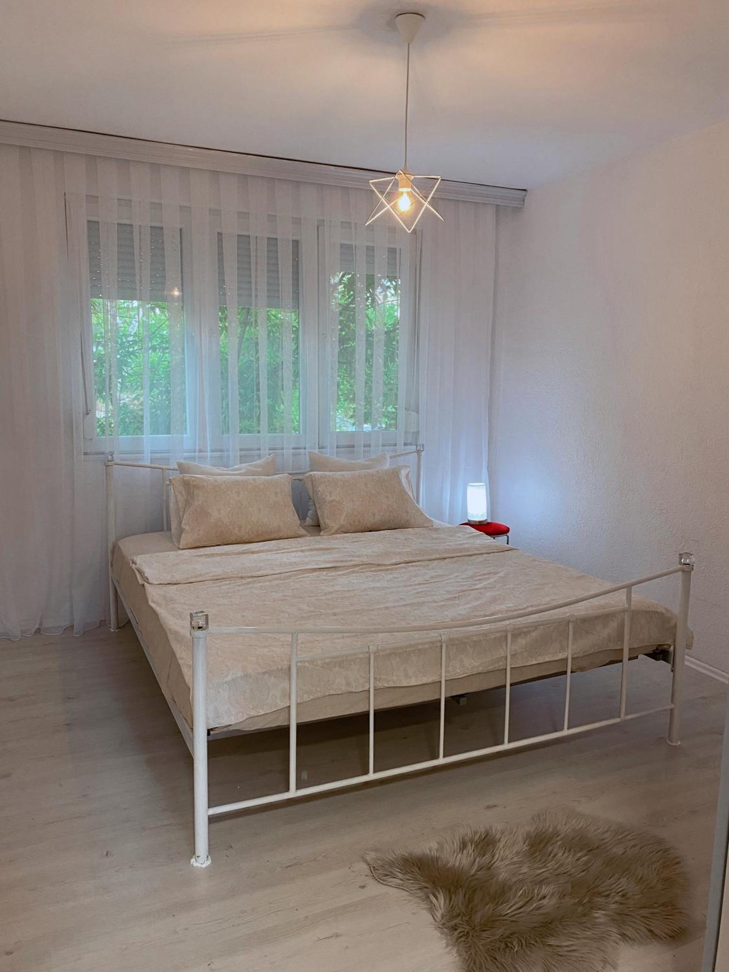 Hotspot Apartments - City Center بريشتاين المظهر الخارجي الصورة