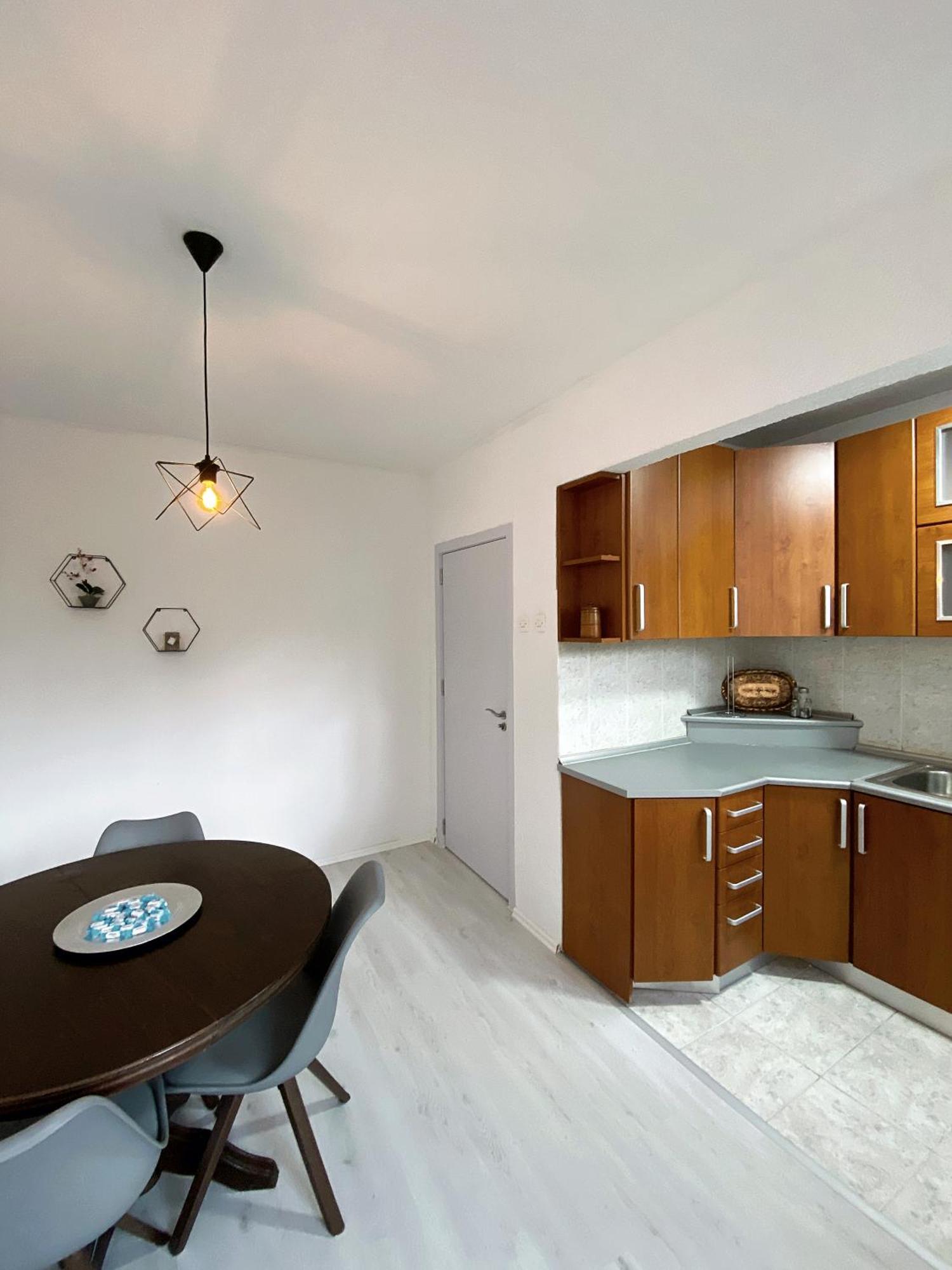 Hotspot Apartments - City Center بريشتاين المظهر الخارجي الصورة