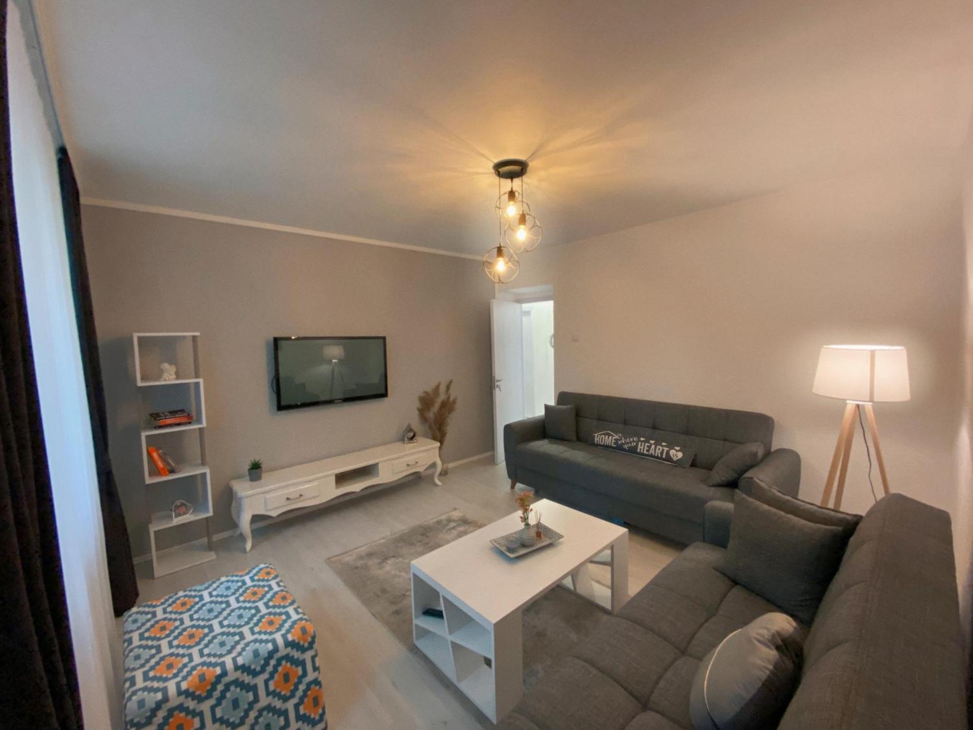 Hotspot Apartments - City Center بريشتاين المظهر الخارجي الصورة
